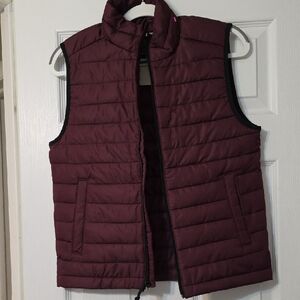 Aeropostale Men's Maroon Quilted Vest